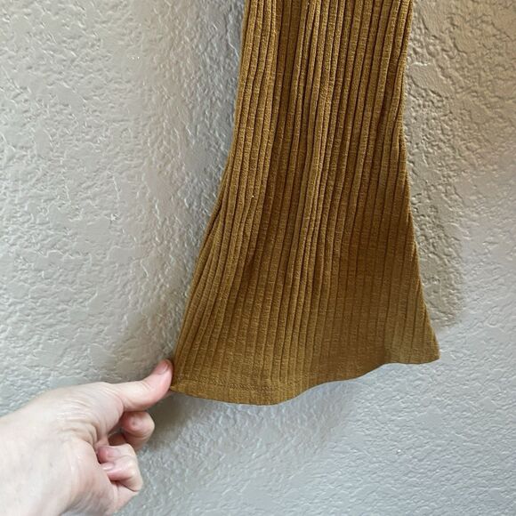 Free People Movement Can't Handle This Turtleneck Small Mustard Atlas Bell Boho - Picture 10 of 16